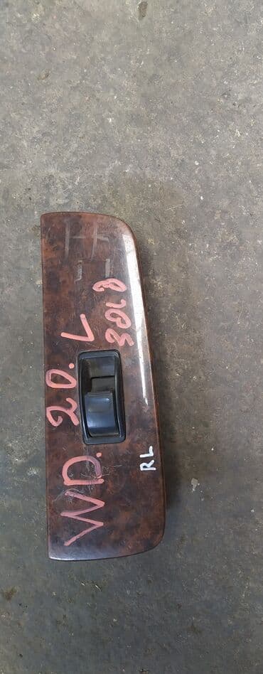 поворотник тойота виндом: Заднее левое Toyota, Б/у, Оригинал — 1