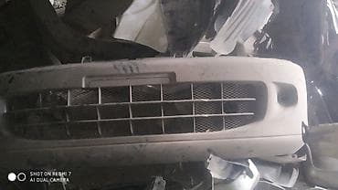 mitsubish: Продаю на Митсубиси Делика передний бампер и два передних крыла — 1