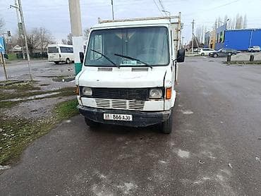 волво тягач: Легкий грузовик, Mercedes-Benz, Стандарт — 2