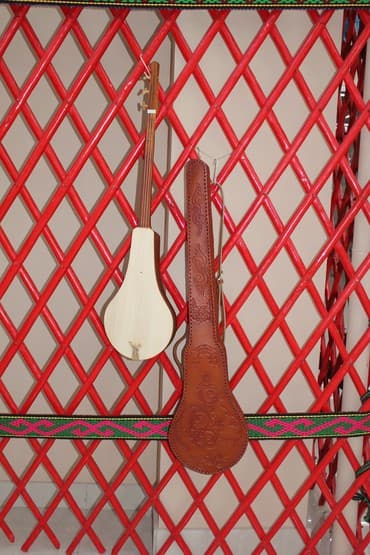 как нарисовать комуз поэтапно: Комуз карагай (жаны уйрончук) орук комуз дун жана чекене баада — 4