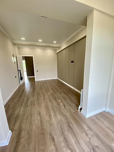 royal construction: 3 комнаты, 77 м², Элитка, 8 этаж, Дизайнерский ремонт — 1