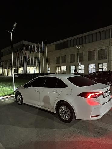 5d mark: Сдаю Kia K5, Почасово, С водителем — 3