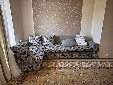 уголный диван: Угловой диван, C подушками, Трехместный — 1