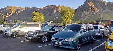 Mitsubishi Space Star: 2001 г., 1.6 л, Ручные, Бензин, Хэтчбэк