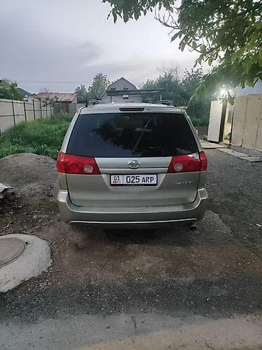 таета минивен: Toyota Sienna: 2005 г., Минивэн — 5