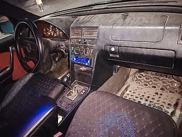 а 190: Mercedes-Benz C-Class: 1994 г., Седан — 5