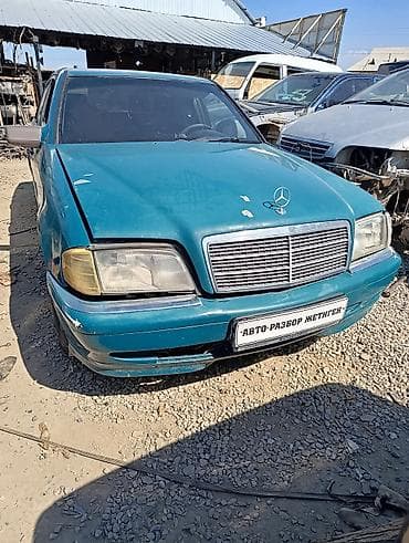 Mercedes-Benz C‑Class (W202) седан, разбор по запчастям. Комплектация