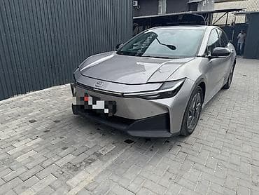 развальный рычаг: Toyota bZ3: 2024 г., 0.1 л, Типтроник, Электромобиль, Седан — 2