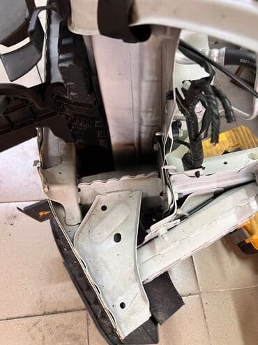 на фары: Бампер, экран, телевизор практически ноускат, но без фар на Subaru — 7