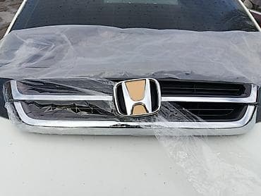 акорд капот: Решетка радиатора Honda — 4