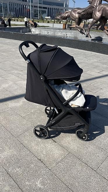 коляска на прокат: Коляска, цвет - Черный, Новый — 5