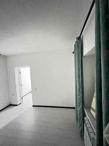 Дома: 🔥 Продается дом на первой линии под бизнес! 📍 Адрес: г. Бишкек, ул — 7