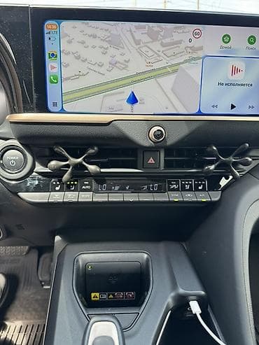 2 8: Toyota Crown: 2023 г., 2.5 л, Вариатор, Гибрид, Лифтбек — 10