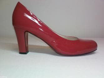 фирменная обувь из италии: Босоножки carlo pazolini, кожа, лак. Элегантные, удобные. Цвет алый — 2