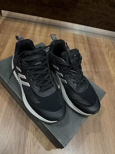 adidas foam runner: Кроссовки, 36, Adidas, Б/у, цвет - Черный — 2