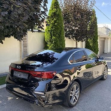 Транспорт: Kia K3: 2019 г., 1.6 л, Вариатор, Бензин, Седан — 4