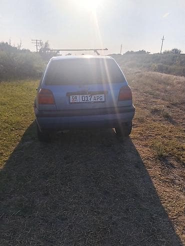 Транспорт: Volkswagen Golf: 1993 г., 1.8 л, Механика, Бензин, Хэтчбэк — 6