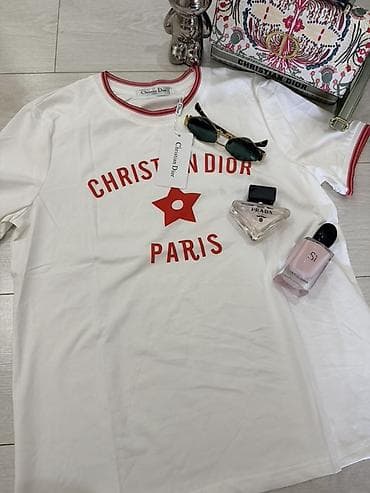 карсет майка: Белые женские футболки премиального уровня с фирменными принтами — 3