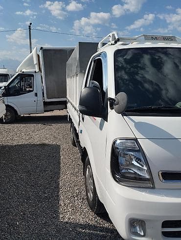 пассат бак: Жеңил жүк ташуучу унаа, Kia, Стандарт, 3 т, Колдонулган — 4