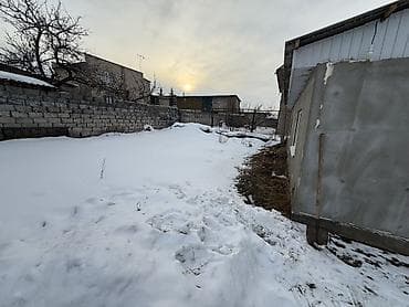 срочная продажа домов: Продаётся дом с двором и хозяйственными постройками. - Отдельно — 3