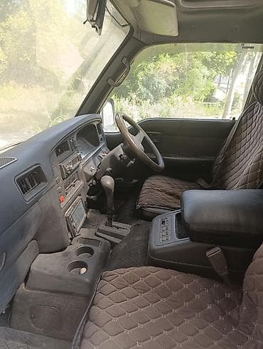 terrano 2: Nissan 100 NX: 1993 г., 2.7 л, Автомат, Дизель, Бус — 6