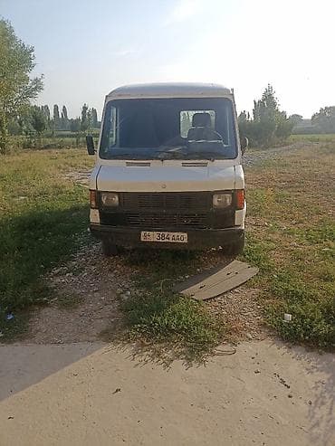 Унаа: Жеңил жүк ташуучу унаа, Mercedes-Benz, Стандарт, 3 т, Колдонулган — 1