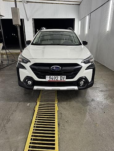 Subaru Outback: 2022 г., 2.5 л, Вариатор, Бензин, Универсал
