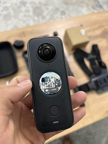 hyperx cloud ii: Экшн‑камера 360° Insta360 ONE X2 с комплектом аксессуаров. Основные — 1