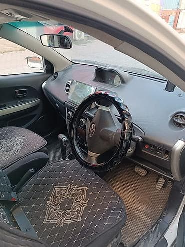 Toyota Ist: 2002 г., 1.5 л, Автомат, Бензин, Хэтчбэк — 2