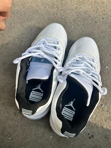 Мужские кроссовки, 41, Air Jordan, Новый, цвет - Белый, Самовывоз