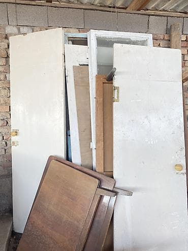 Металлические сейфовые двери: Пластиковая входная дверь с боковой створкой - Материал: ПВХ-профиль — 4