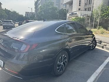 byd e2 2023: Hyundai Sonata: 2019 г., 2 л, Автомат, Гибрид, Седан — 3