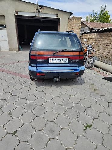 Унаа сатуу: Mitsubishi Space Wagon: 1995 г., 1.8 л, Кол менен иштөөчү, Бензин, Вэн/Минивэн — 3