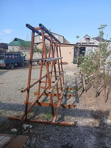 продаю здания: Пирамида для развоза окон Описание: - Прочная сварная конструкция из — 2