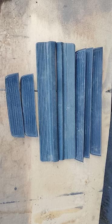 Продается Накладки на пороги все копмплекте и по штучно На марку 