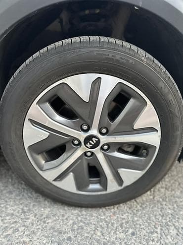 Kia Niro: 2022 г., 2 л, Автомат, Электромобиль, Кроссовер — 8