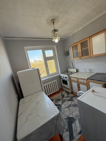 квартира 10 микрайон: 1 комната, 32 м², 104 серия, 4 этаж, Косметический ремонт — 4