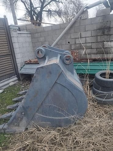 пломба для одежды: Ковш для гусеничного/ экскаватора с доставкой, проушина 80, можно — 5