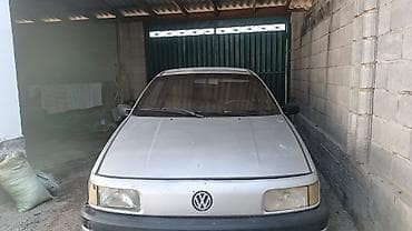 tourer v: Volkswagen Passat: 1988 г., Механика, Седан — 1