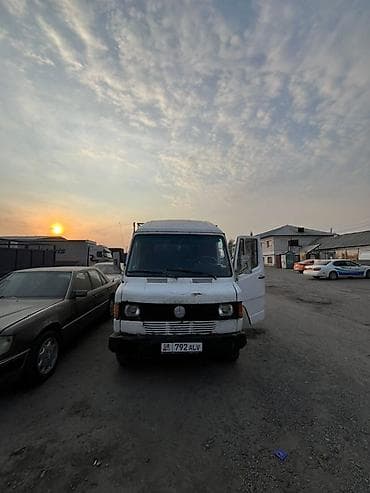 мтз т16: Легкий грузовик, Mercedes-Benz, Стандарт — 1