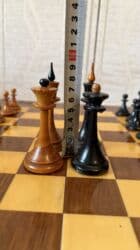 курсы шахмат бишкек: Шахматы СССР. Полный комплект! Все одинаковые. Доска дерево. Фигуры — 12