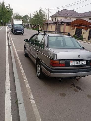 v klass: Volkswagen Passat: 1990 г., 1.8 л, Ручные, Бензин, Седан — 5