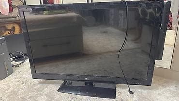 Телевизор LG с диагональю около 32–37". (106 см) Классический дизайн с