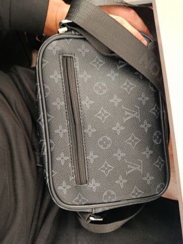 сумка органайзер для документов: Мужская компактная сумка через плечо в темно‑сером/черном тоне с — 1