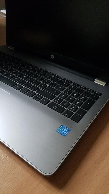 macbook pro 15 2018: HP ноутбук - Серия: HP (серия с логотипом на крышке, классический — 4