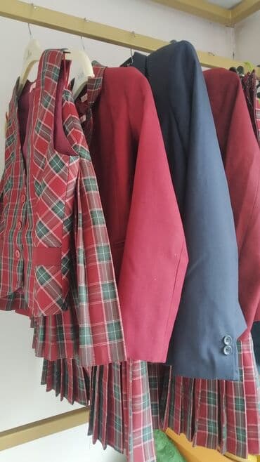 школьную форму: Школьная форма, Б/у — 14