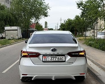 one stop: Toyota Camry: 2022 г., 2.5 л, Автомат, Гибрид, Седан — 4