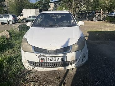 maxxis 980: Chery A13 год2012 .Белый компактный седан, 4 двери, 5 мест. Киргизские — 2