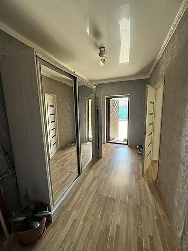 поодаю дом: Срочно продаю дом 2х этаж 145м2 Участок 5 соток Ак Ордо 1 между — 10