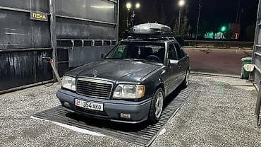 лабо купит: Mercedes-Benz 220: 1994 г., 2.2 л, Механика, Бензин, Хэтчбэк — 1